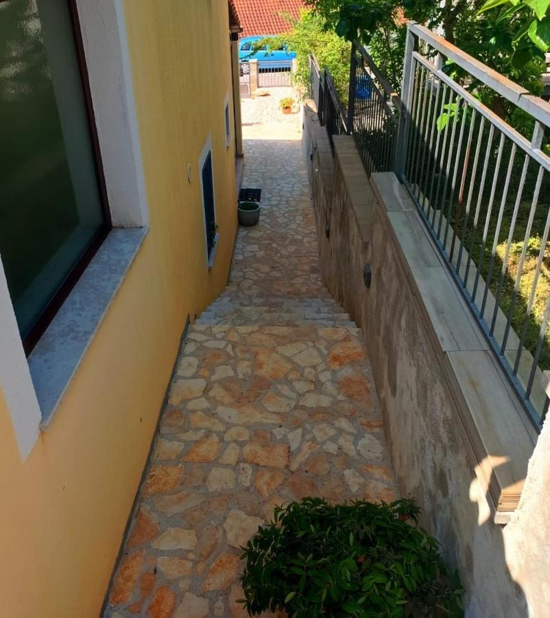 Studio Oliva - Free Parking Pula Exterior foto